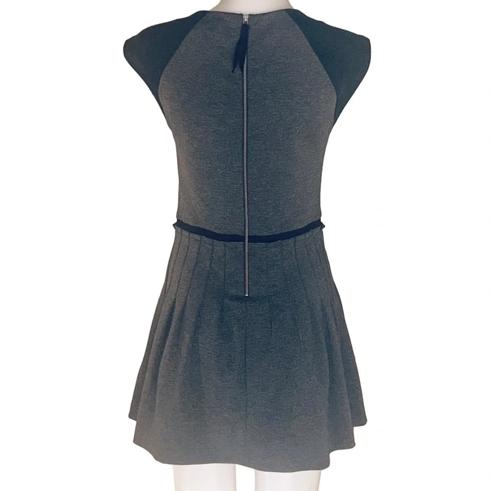 🍀 3 for $25 Rebecca Taylor Pleated Mini Dress Crew Neck Grey Black Small Casual